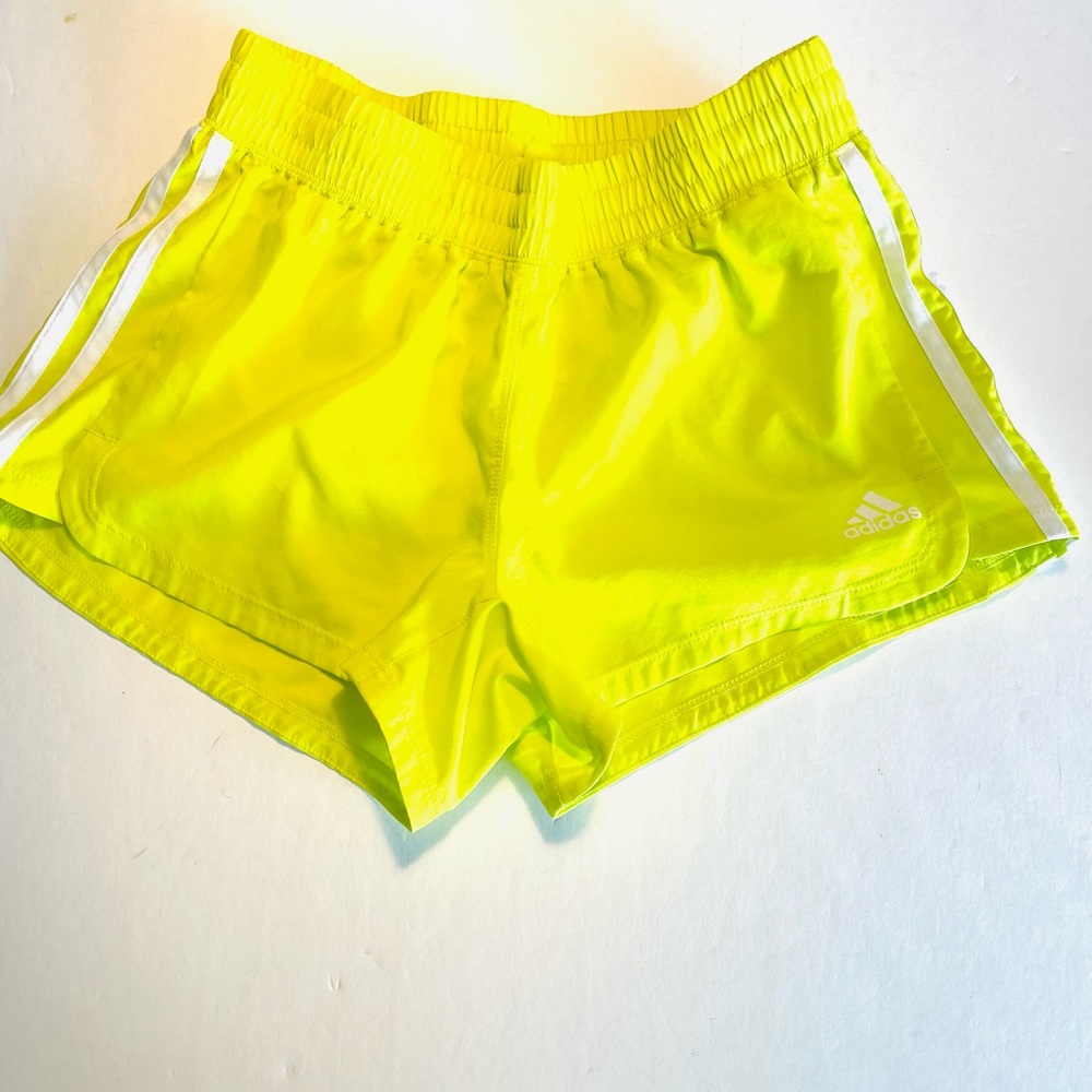 NWOT: Adidas primegreen training shorts XS bright yellow